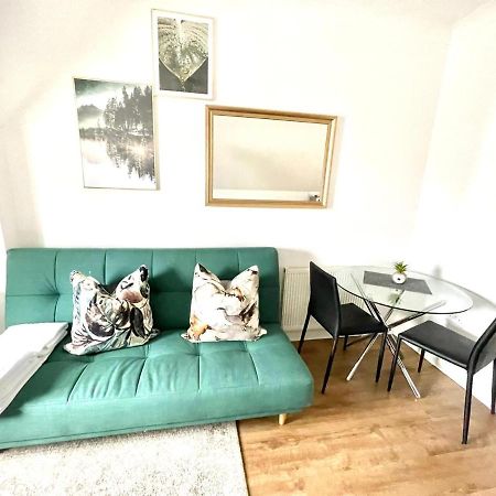 Koala & Tree - 2 Bedroom In City Centre - Short Lets & Serviced Accommodation Cambridge Exterior foto