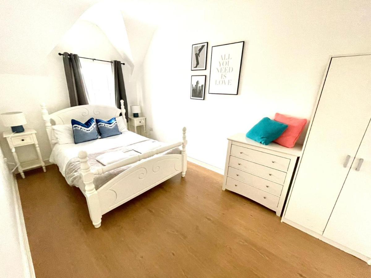 Koala & Tree - 2 Bedroom In City Centre - Short Lets & Serviced Accommodation Cambridge Exterior foto