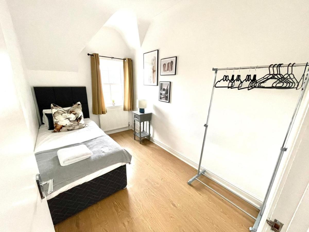 Koala & Tree - 2 Bedroom In City Centre - Short Lets & Serviced Accommodation Cambridge Exterior foto