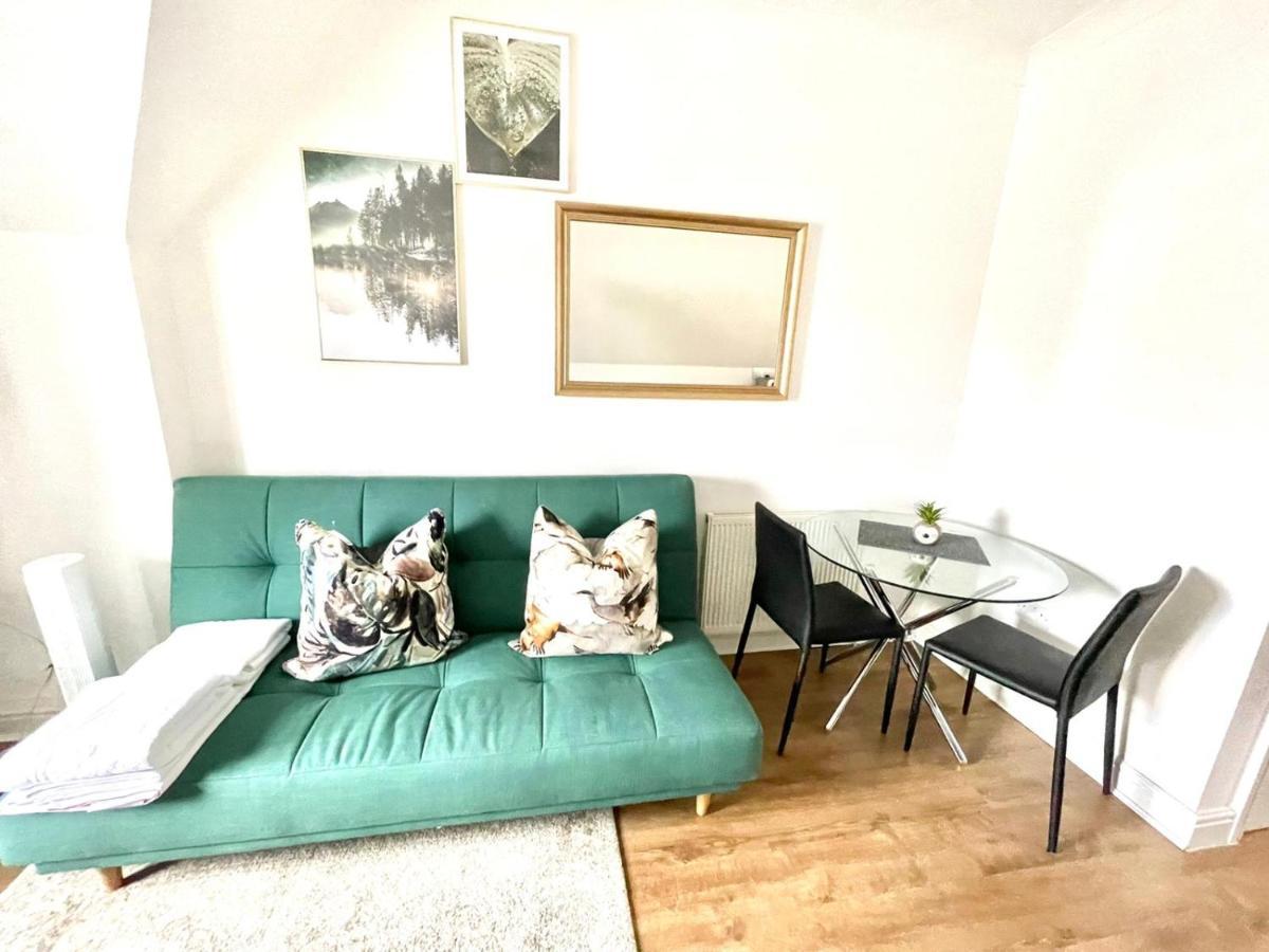 Koala & Tree - 2 Bedroom In City Centre - Short Lets & Serviced Accommodation Cambridge Exterior foto