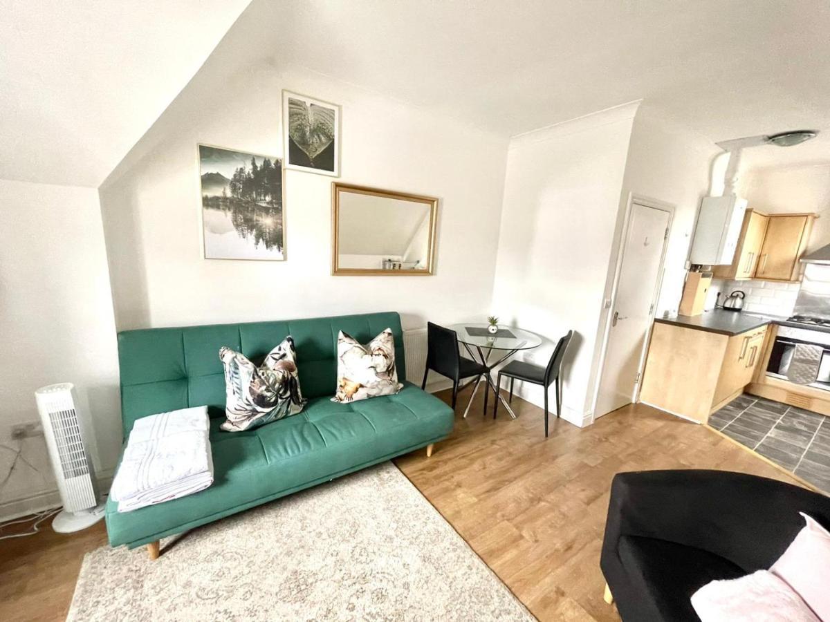 Koala & Tree - 2 Bedroom In City Centre - Short Lets & Serviced Accommodation Cambridge Exterior foto